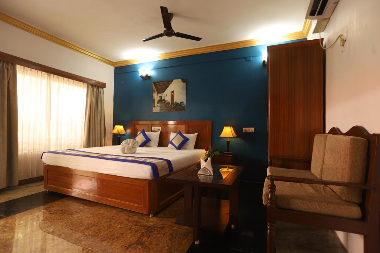 Hotel Bay Treasure Mahabalipuram Exteriör bild